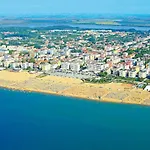 Sun, Sea&poolside Bliss-beahost Appartement Bibione