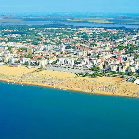 Sun, Sea And Poolside Bliss-beahost Apartment Bibione