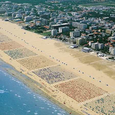 Sun, Sea&poolside Bliss-beahost * Bibione