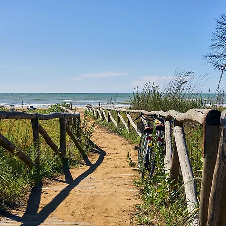Apartment Sun, Sea And Poolside Bliss-beahost Bibione