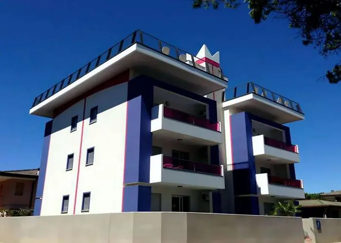 Apartament Sun, Sea And Poolside Bliss-beahost